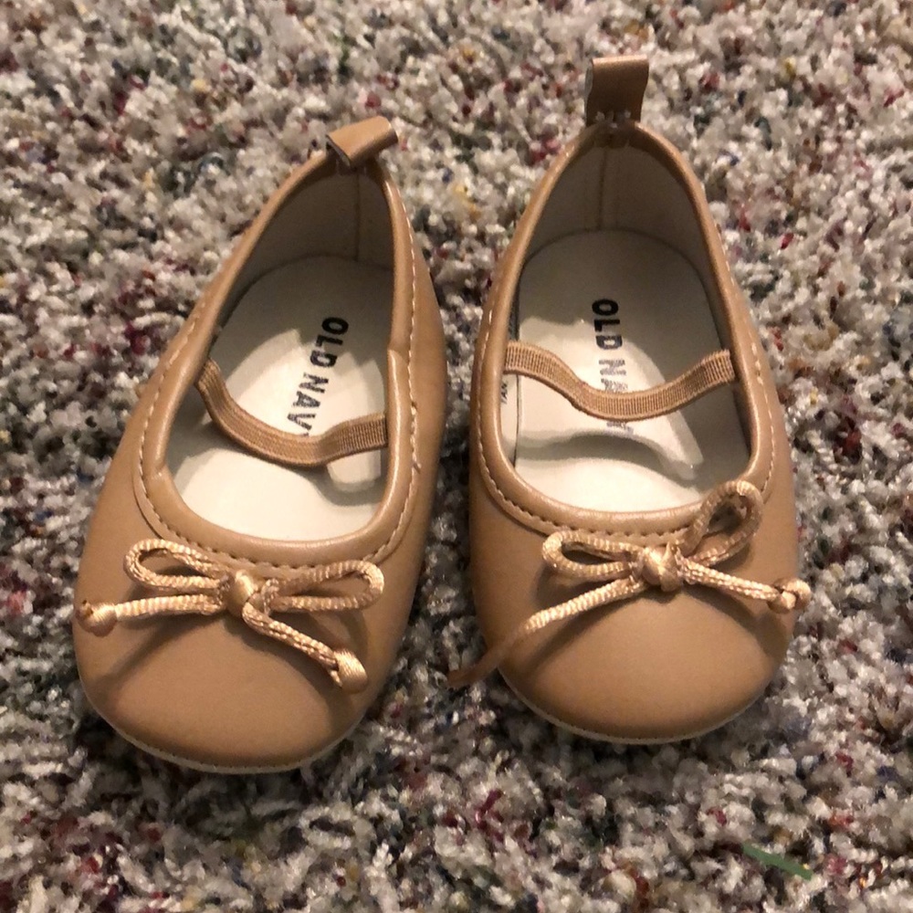 3-6 months Old Navy ballet flats